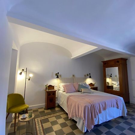 Dimora Dei Minoriti Bed & Breakfast Catania Exterior photo