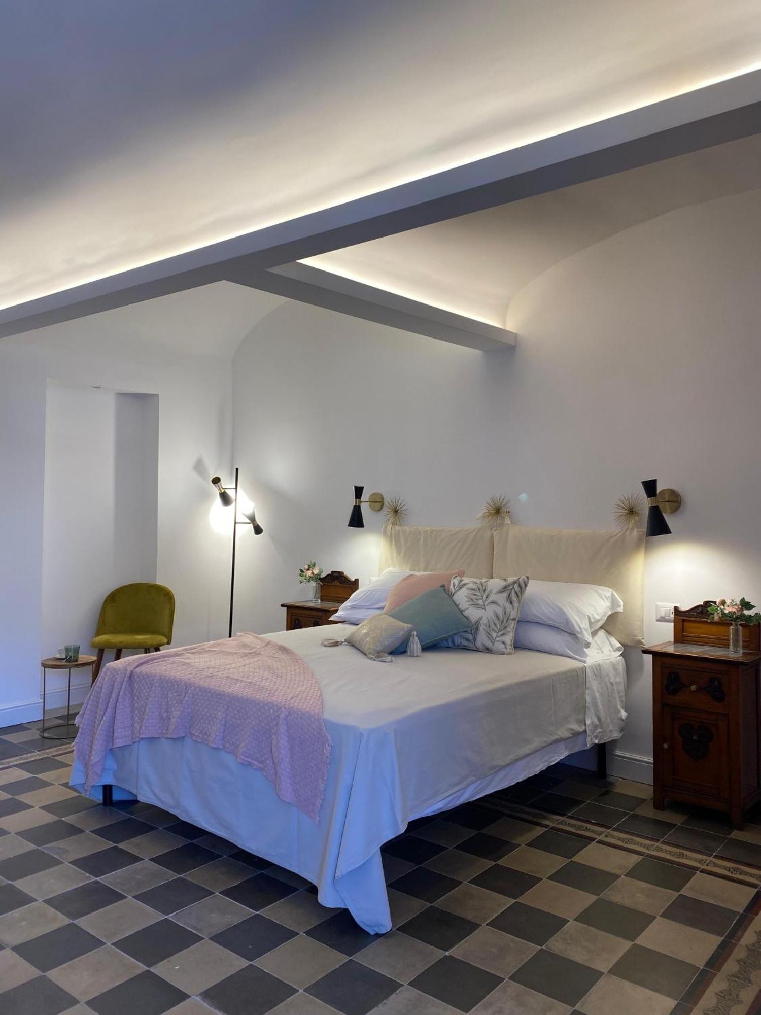 Dimora Dei Minoriti Bed & Breakfast Catania Exterior photo