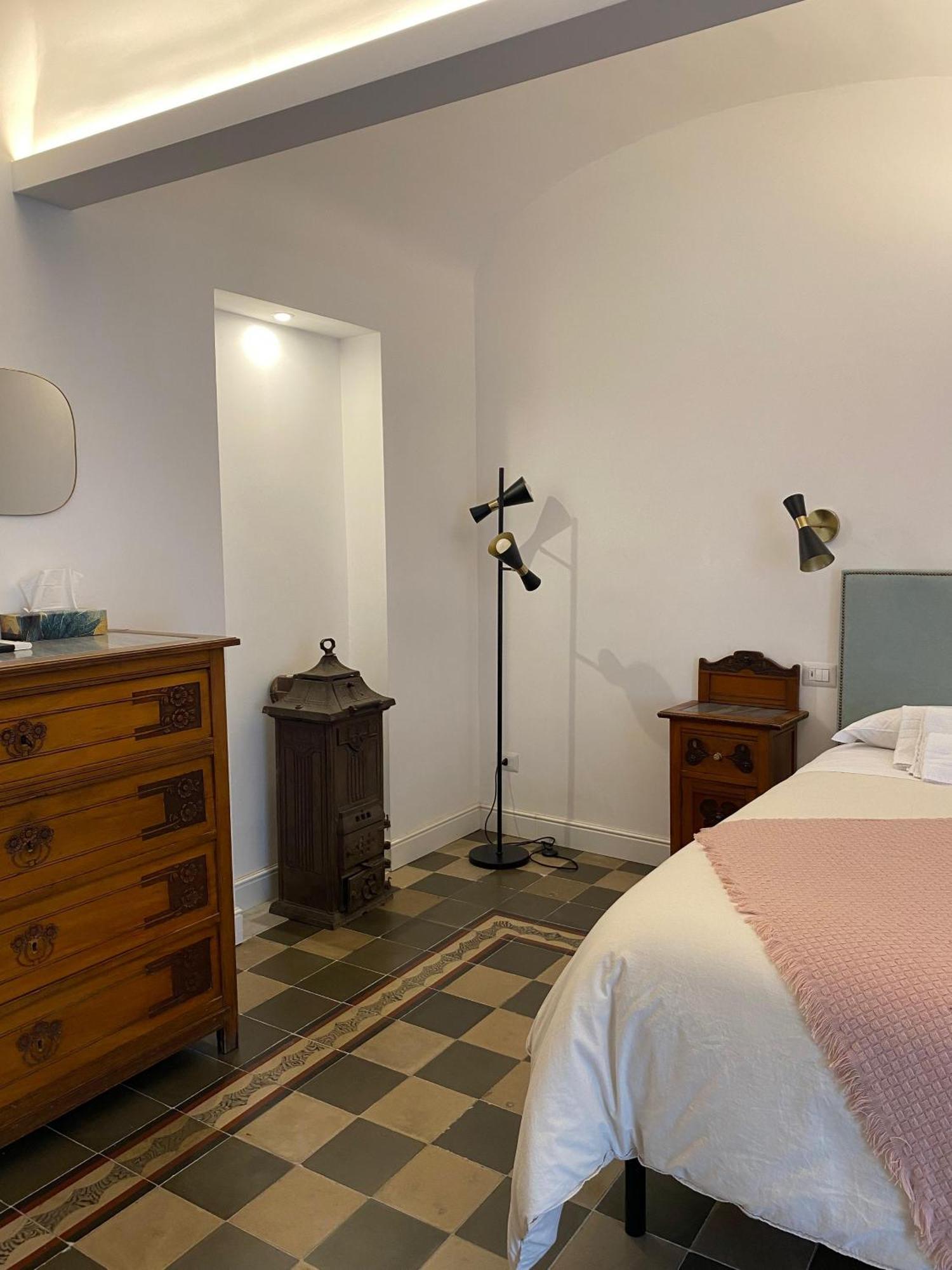 Dimora Dei Minoriti Bed & Breakfast Catania Exterior photo